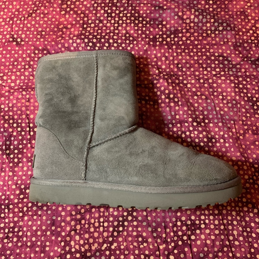 GREY UGG BOOTS FOR SALE CLASSIC SHORT II BOOT
